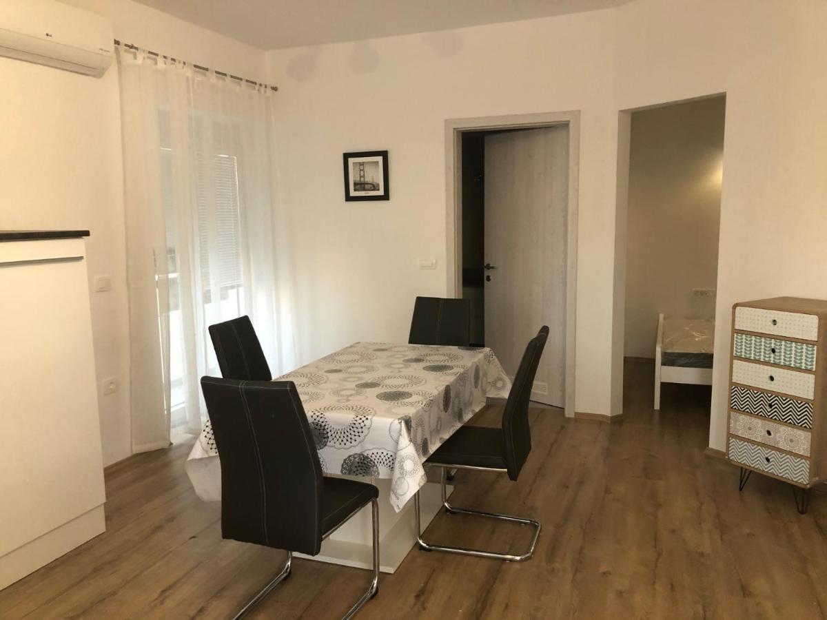 Apartmaji Meduza Izola Eksteriør bilde
