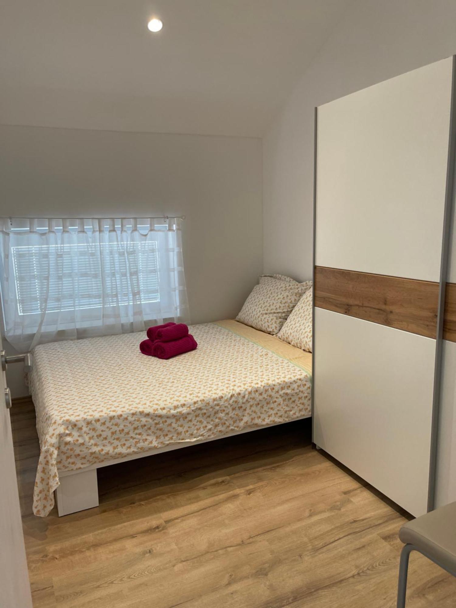 Apartmaji Meduza Izola Eksteriør bilde